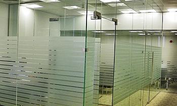 Стеклянные перегородки для офиса в Алматы. Готовые проекты ПерилаГлавСнаб