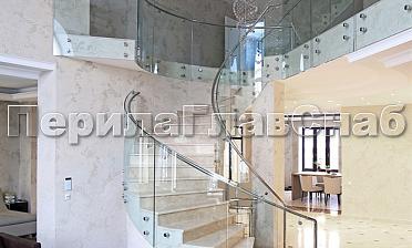 Стеклянные ограждения винтовой лестницы и баллюстрады купить в Алматы