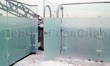 Пластинчатые одностворчатые калитки из нержавеющей стали со стеклом купить в Алматы