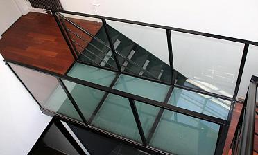 Стеклянный пол для легкого перекрытия между этажами купить в Алматы