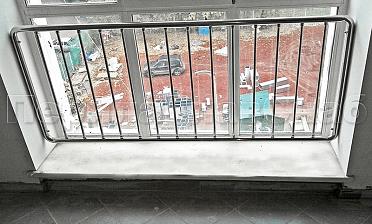 Ограждения из нержавейки экранного типа «Частокол» для окон купить в Алматы