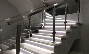 Ограждения из нержавейки со стеклом в Алматы. Готовые проекты ПерилаГлавСнаб Ограждения из нержавейки со стеклом в Алматы. Готовые проекты ПерилаГлавСнаб