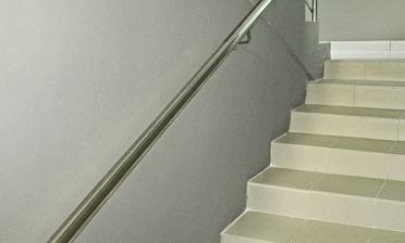 Пристенный поручень из нержавеющей стали купить в Алматы