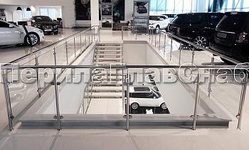 Ограждение атриума со стеклом и стойками в Алматы. Готовые проекты ПерилаГлавСнаб