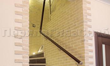 Пристенный пластиковый поручень ПВХ в Алматы. Готовые проекты ПерилаГлавСнаб