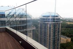 Цельностеклянные ограждения на несущем стекле в Алматы. Готовые проекты ПерилаГлавСнаб - фото 17