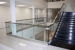 Стеклянные ограждения для торговых  и бизнес центров в Алматы. Готовые проекты ПерилаГлавСнаб - фото 16
