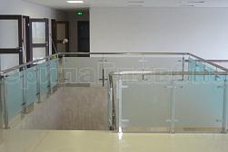 Стеклянные перила для атриумов в Алматы. Готовые проекты ПерилаГлавСнаб - фото 4