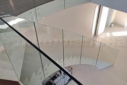 Цельностеклянные ограждения на несущем стекле в Алматы. Готовые проекты ПерилаГлавСнаб - фото 3