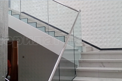 Стеклянные перила для лестниц в Алматы. Готовые проекты ПерилаГлавСнаб - фото 4